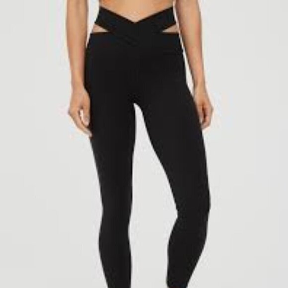 Aerie Offline Real Me Cut Out 7/8 Leggings - NWT's - Picture 1 of 9